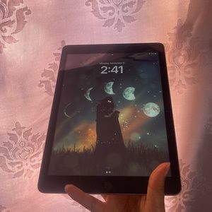 iPad 5th gen 2017